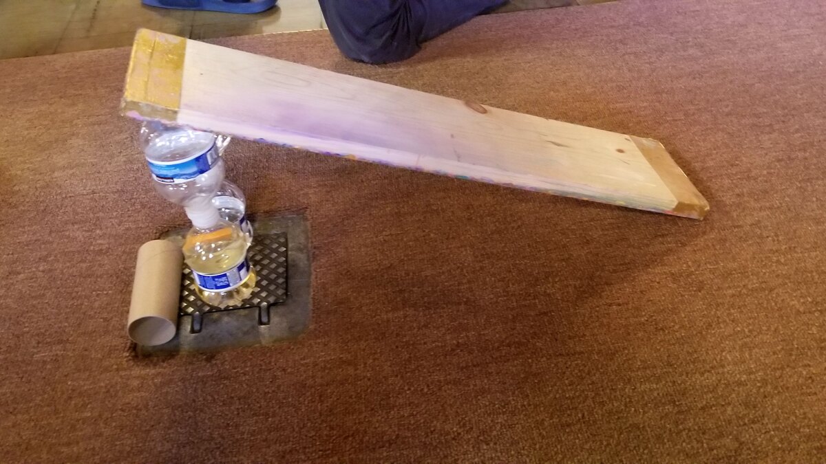 Actividades en casa: hagan una rampa en el pasillo | Aprendizaje Temprano | PBS SoCal