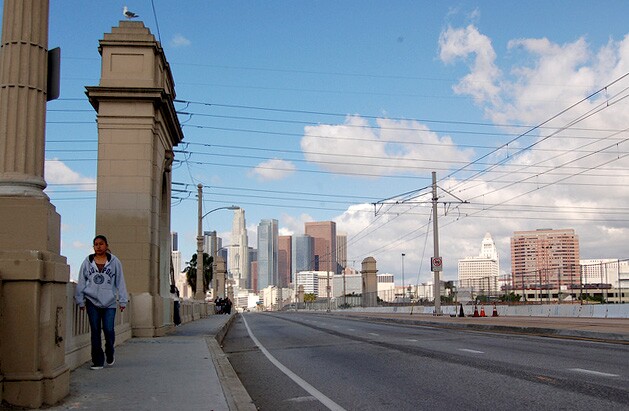 bridgewalk01.jpg