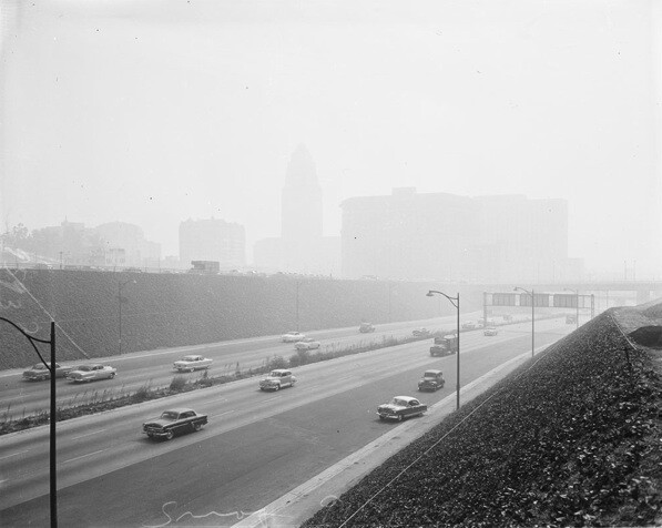 A hazy downtown Los Angeles on Christmas Eve 1948 | USC Libraries Special Collections - Los Angeles Examiner Collection