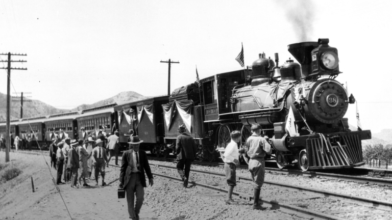 The Tehachapi Railroad Loop Still Powers California Trade