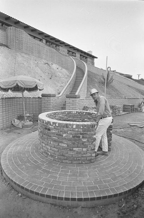 Courtesy of UCLA Library Special Collections - Los Angeles Times Photographic Archive