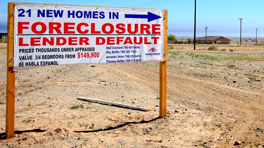 A foreclosure sign in Salton City, CA. 2008. | Jeroen Elfferich/Flickr/Creative Commons