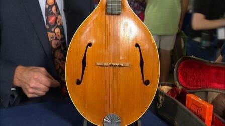 Appraisal: 1923 Gibson Tenor Lute with Case