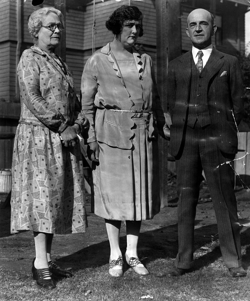 Marian Parker's grandmother, left, mother, and father | Photo: Los Angeles Public Library