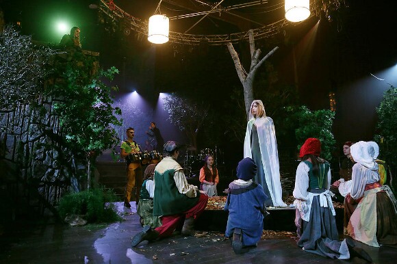 Laurie Rubin sings the roles of the Voice/Witch at a "Vireo" rehearsal. | Photo: Remsen Allard.
