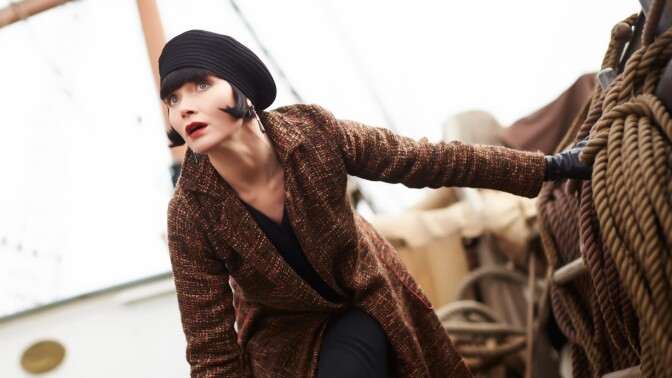 miss fisher action