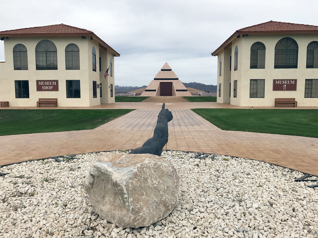 The sundial pointing north to the pyramid in Felicity | Jean Trinh