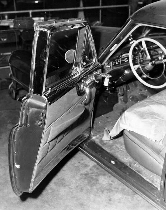 Cohen drove a heavily armored Cadillac with bulletproof windows. Courtesy of the Photo Collection, Los Angeles Public Library.
