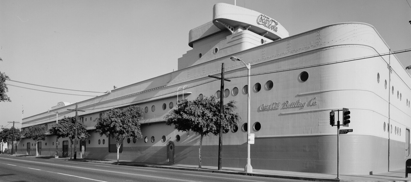 Architect Robert V. Derrah remodeled the Coca-Cola Building, located at 1334 South Central Avenue, into a streamlined ocean liner in 1936 | National Park Service