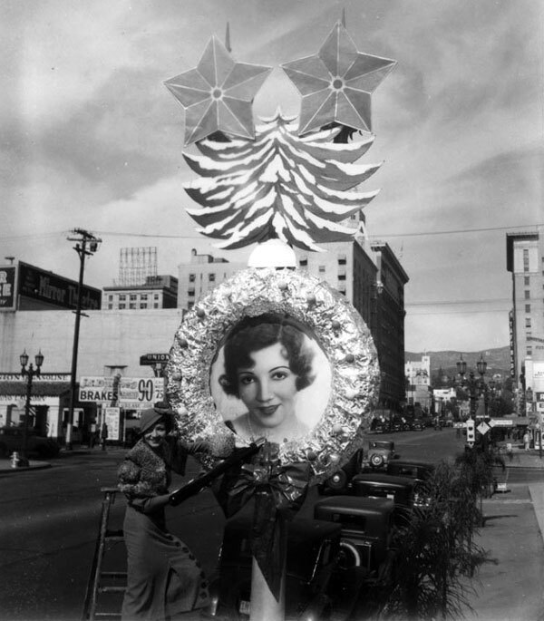 claudette_colbert_wreath.jpg