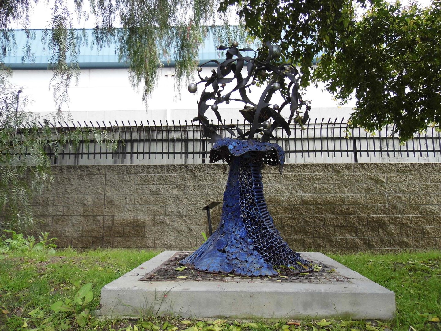 A sculpture at Radford Art Walk, Studio City | Sandi Hemmerlein