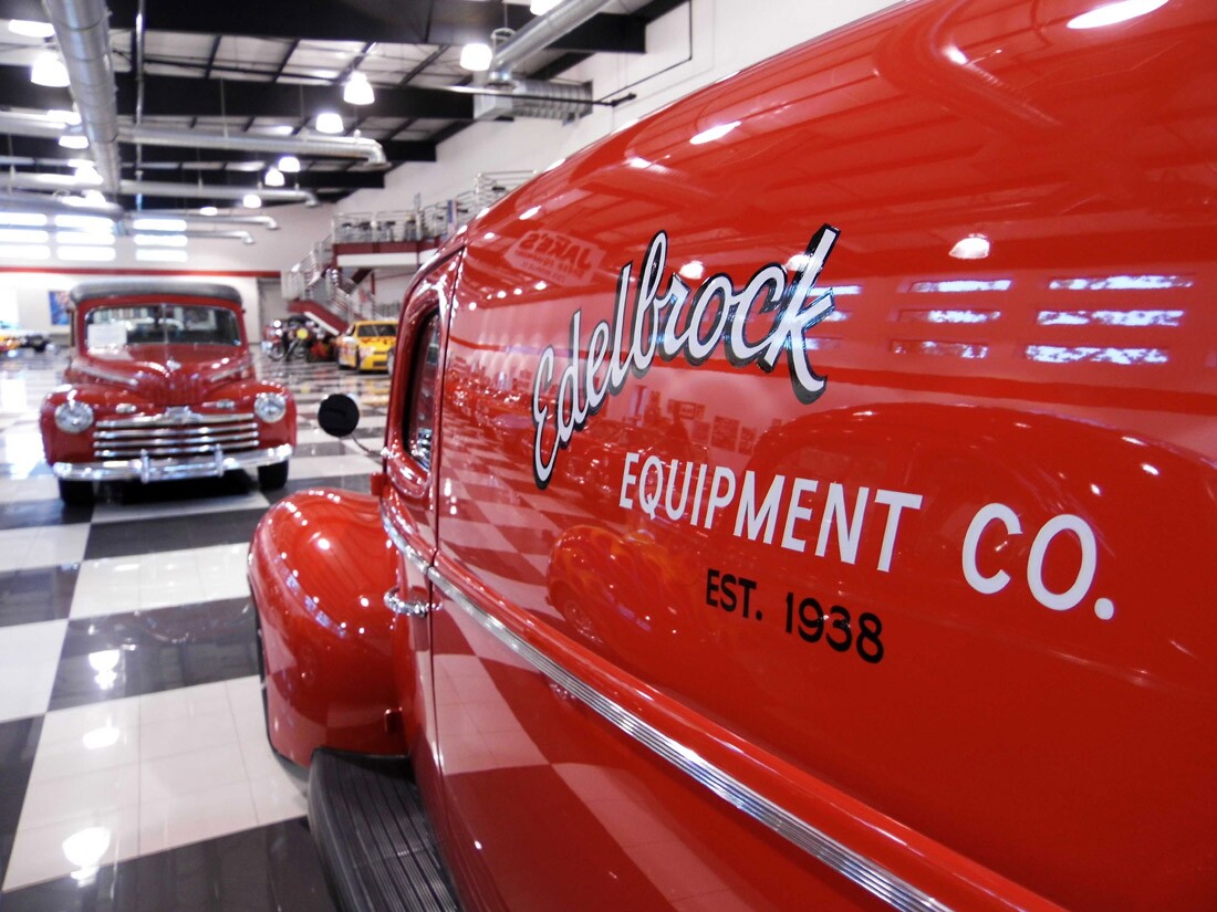 Vic's Garage (3)