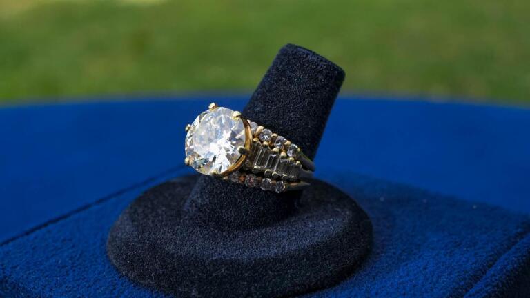 Appraisal: Diamond & Platinum Ring, ca. 2000