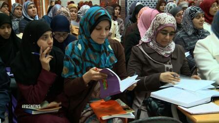 Morocco trains female spiritual guides to fight extremism
