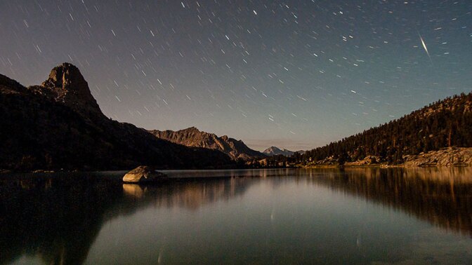 Night sky over the Rae Lakes