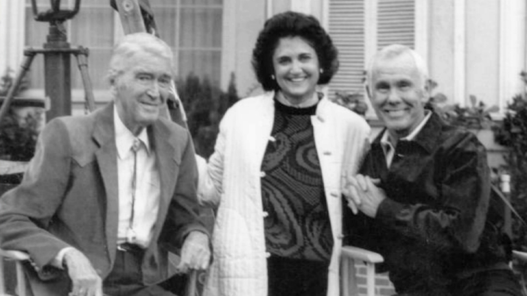 4/23:Sports Betting,LI Tourism,Hollywood Legends,Newark Penn