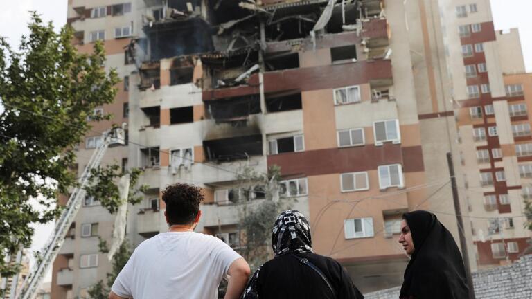 Israel hit with missiles as Iran retaliates for strikes