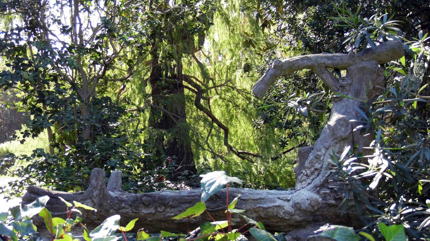 faux bois log