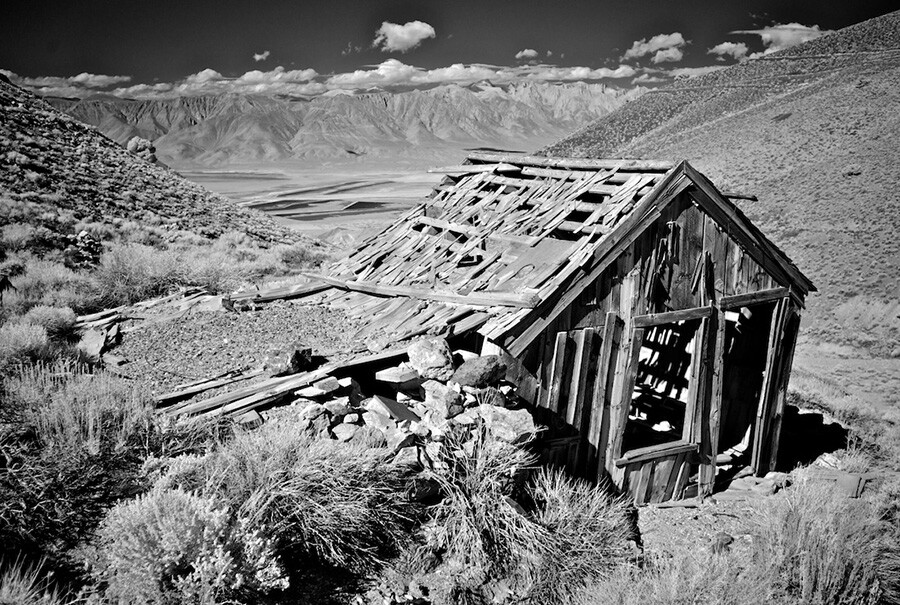 Falling Down House on the Hill - Infrared Exposure - Cerro Gordo, CA - 2014 | Photo: Osceola Refetoff