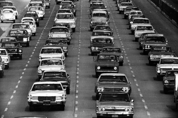 Heavy traffic on the Santa Monica Freeway in 1970, four years after its opening. Courtesy of the Photo Collection, Los Angeles Public Library.