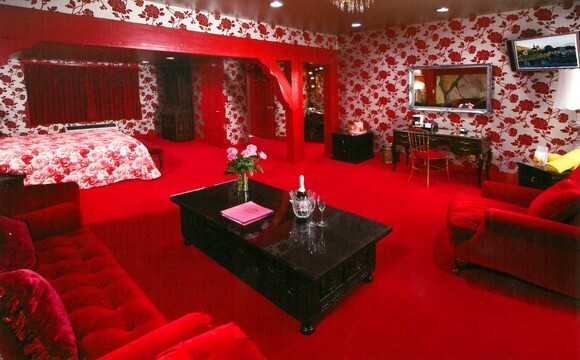 hearts_flowers_room_at_madonna_inn.jpg