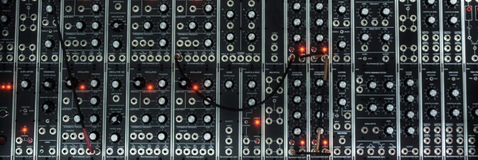 HDR front shot of a Modular Synthesizer. | Wikimedia Commons/Maschinenraum from Flickr/(CC BY-SA 2.0)
