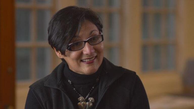Laura Perez on fiber artist Consuelo Jimenez Underwood