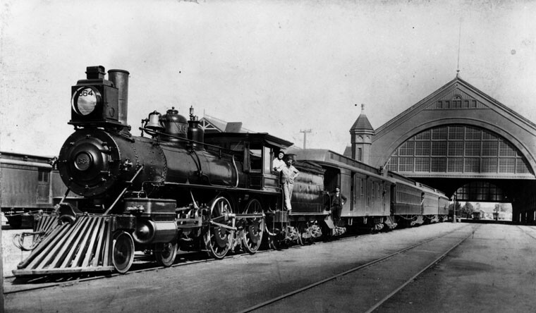 Three trains could fit inside the Arcade Station's rail shed. Soot and smoke from the steam locomotives collected inside the building, annoying passengers. Courtesy of the Photo Collection, Los Angeles Public Library.