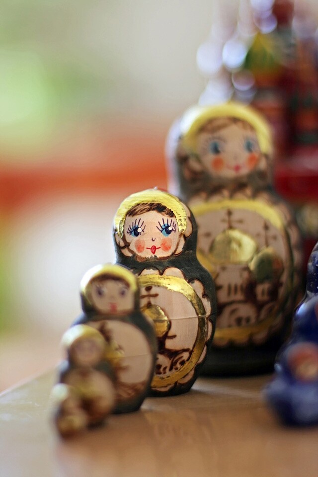 matryoshka | perovict / pixabay