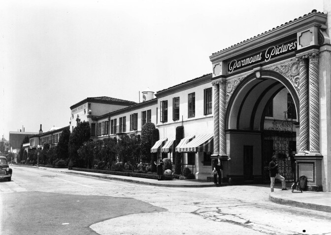 Paramount Pictures entrance, 1940