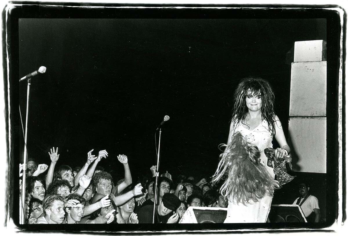 Exene Cervenka of X in concert in Los Angeles | Gary Leonard