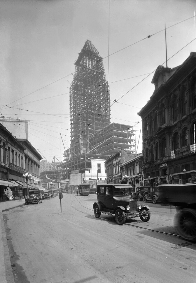 Los Angeles City Hall under construction, circa 1927