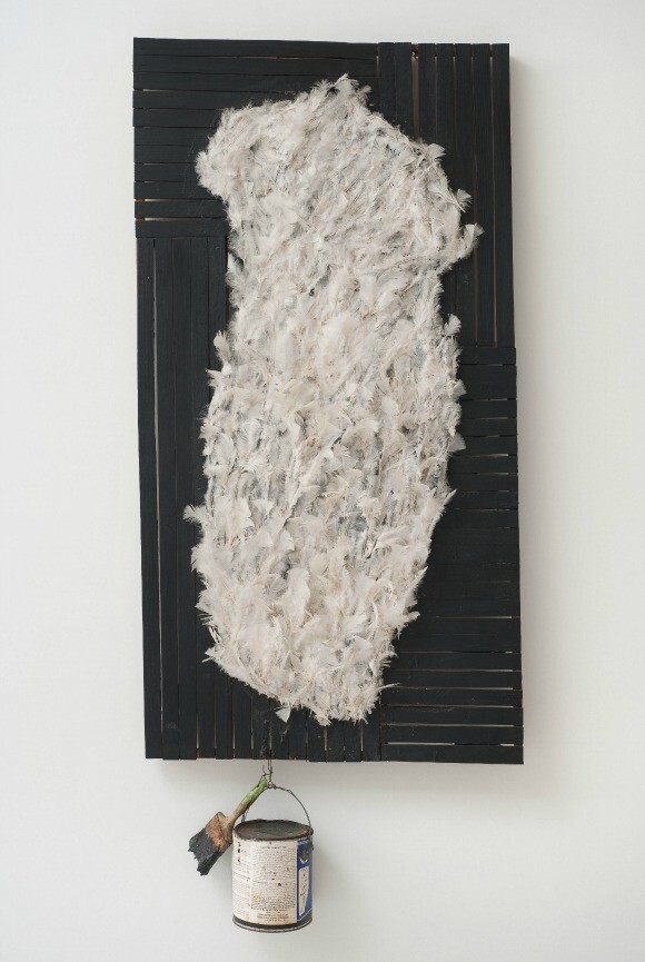 Noah Purifoy, "Strange Fruit," 2002. 74 x 31.5 x 6.5 in. Sue A. Welsh Collection. © Noah Purifoy Foundation. Photo © Robert Wedemeyer.