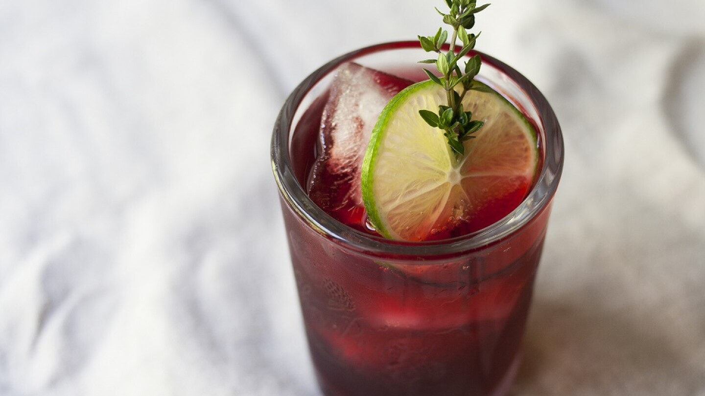 Hibiscus Flower Spritz