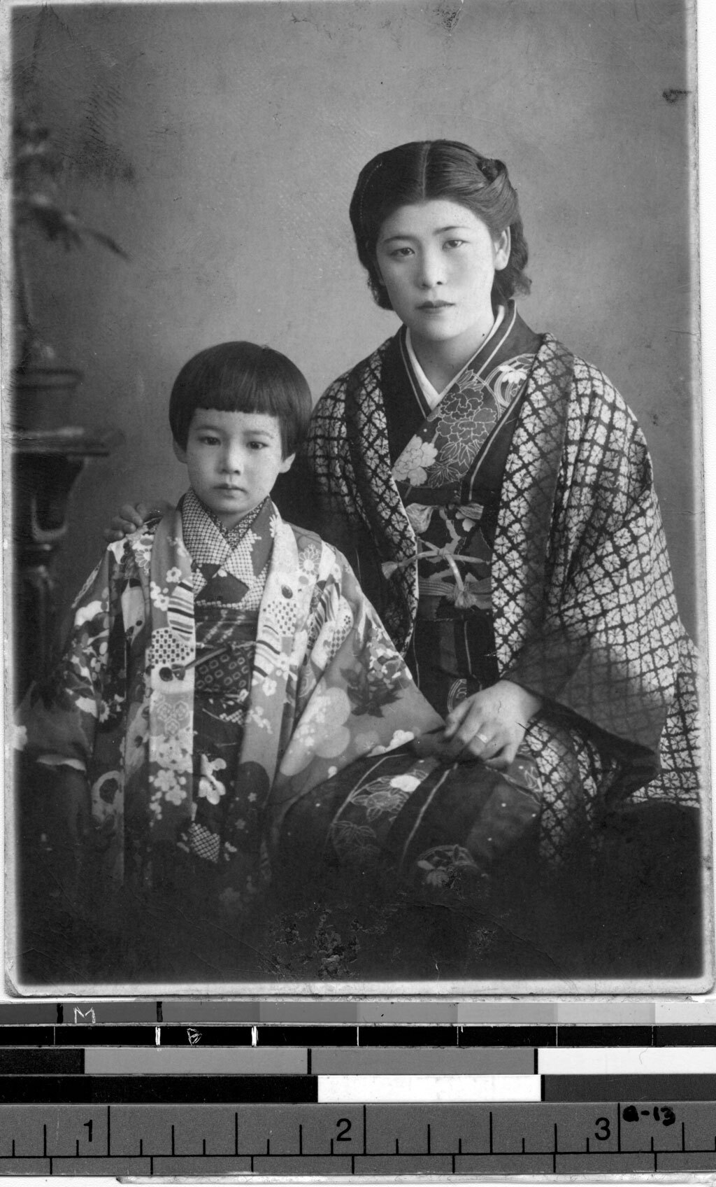 A professional portrait of a Japanese American woman and her child | Image Courtesy of the USC Digital Archives.