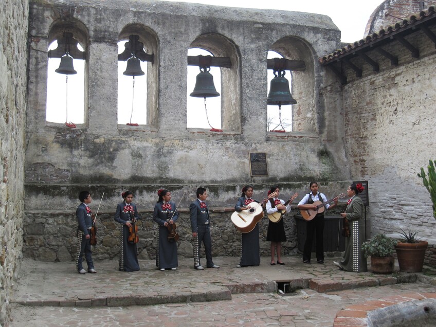 mariachibandsanjuancapistrano.jpg