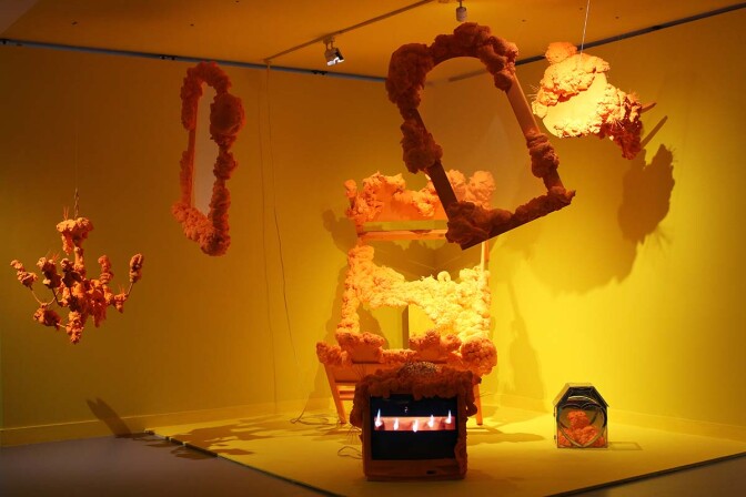 Installation shot of Gabriela Ruiz's "A Cinderella Story of Everyday Objects." | Samanta Helou Hernandez
