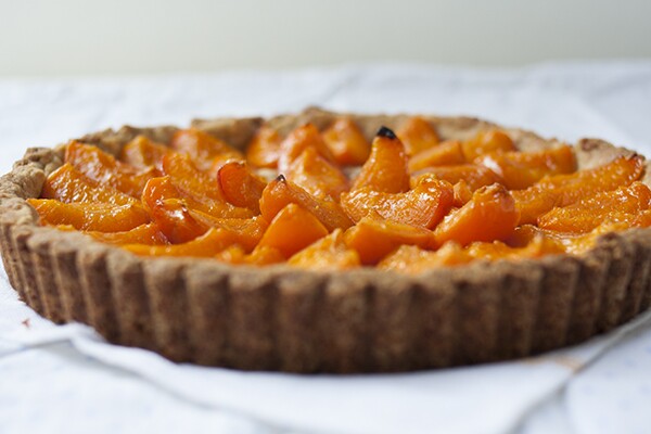 Apricot Tart with Almond Crust