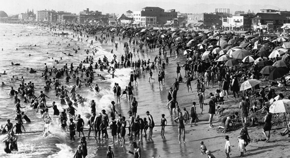 venice_slides_bathers