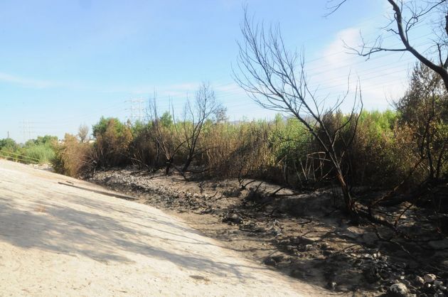 lariverfire006.jpg