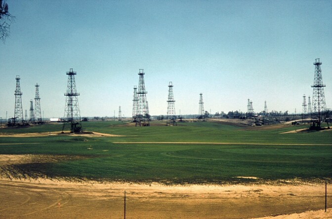 Oil derricks made for unusual hazards at the Alta Vista Golf Course in Placentia in 1961. Courtesy of the Orange County Archives