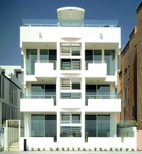 Mineries Condominium, later converted to Z Residence by Ted Tokio Tanaka Architects, 1985 | Courtesy of Ted Tokio Tanaka Architects.