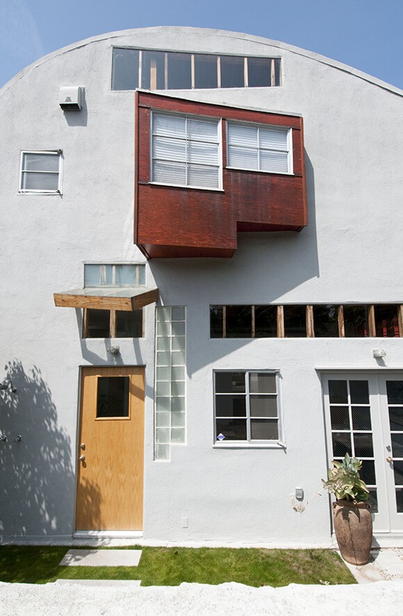 Caplin House | Photo: Larry Underhill.