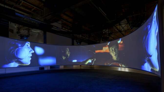 Installation view of Doug Aitken: Electric Earth, September 10, 2016–January 15, 2017 at The Geffen Contemporary at MOCA, courtesy of The Museum of Contemporary Art, Los Angeles | Joshua White SONG 1, 2012/2015 Aitken AB s9