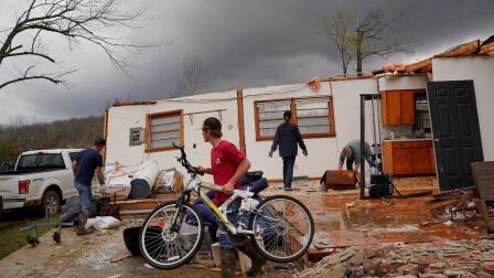 Tornado chasers, meteorologists working for better forecasts