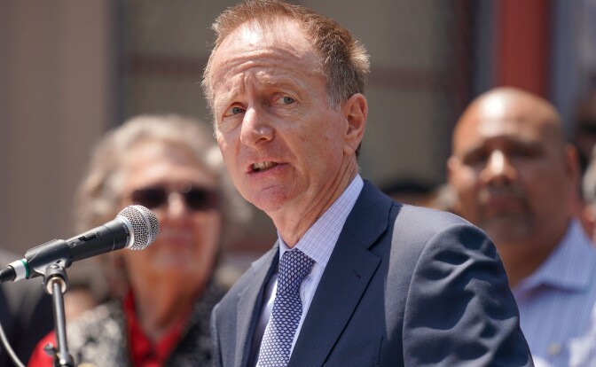 LAUSD Superintendent Austin Beutner talks at podium