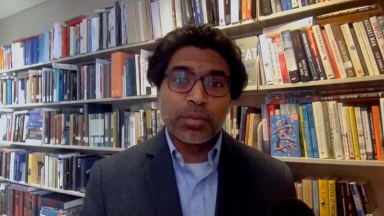 Author Offers Solutions for Airline and AI Regulation