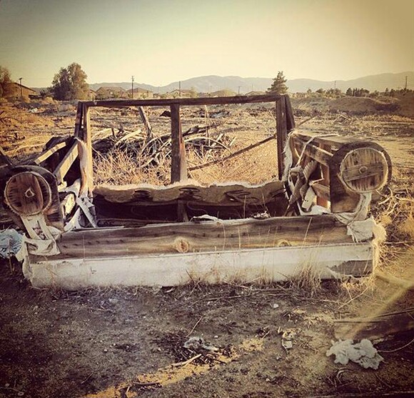 An abandoned couch in the high desert. | Courtesy of DEHSART.