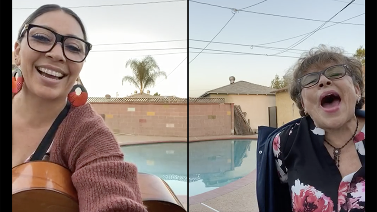 deyra_and_tia_josefina.png