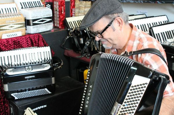 accordion40-thumb-600x399-58287